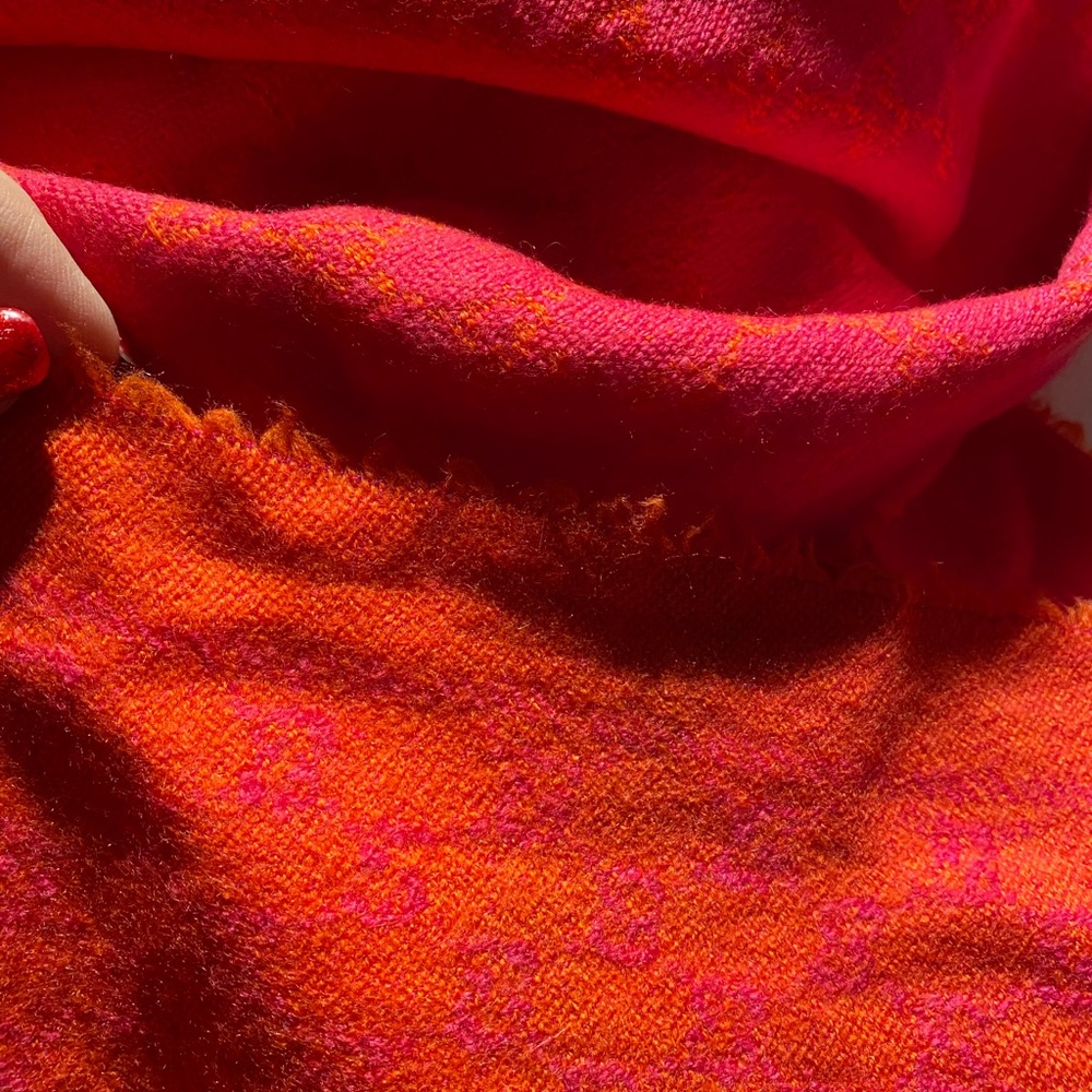 Gucci Monogram Pink and Orange Wool Scarf - Picture 4 of 6
